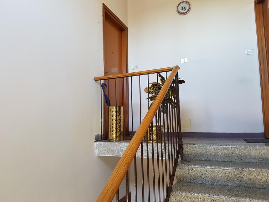 Casa Elena Apartment Albese Con Cassano Bagian luar foto