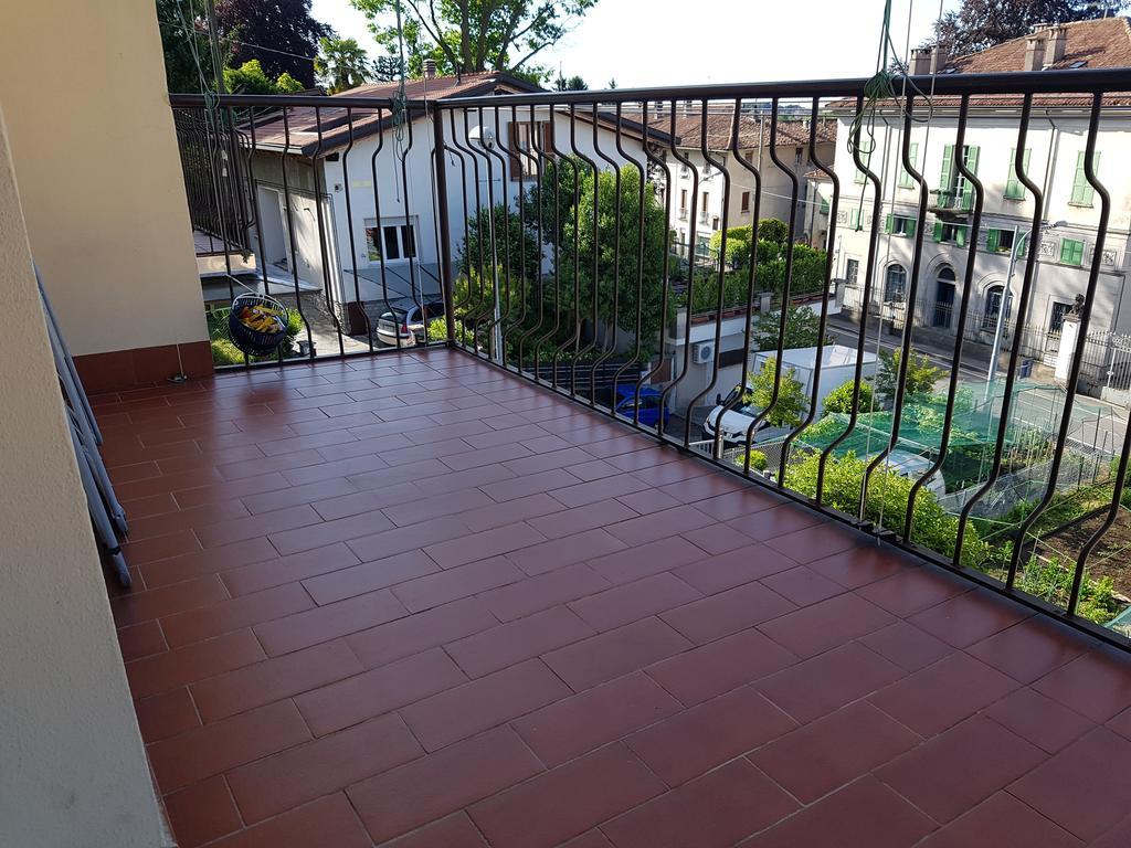 Casa Elena Apartment Albese Con Cassano Bagian luar foto