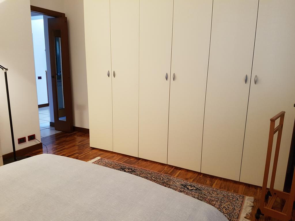 Casa Elena Apartment Albese Con Cassano Bagian luar foto