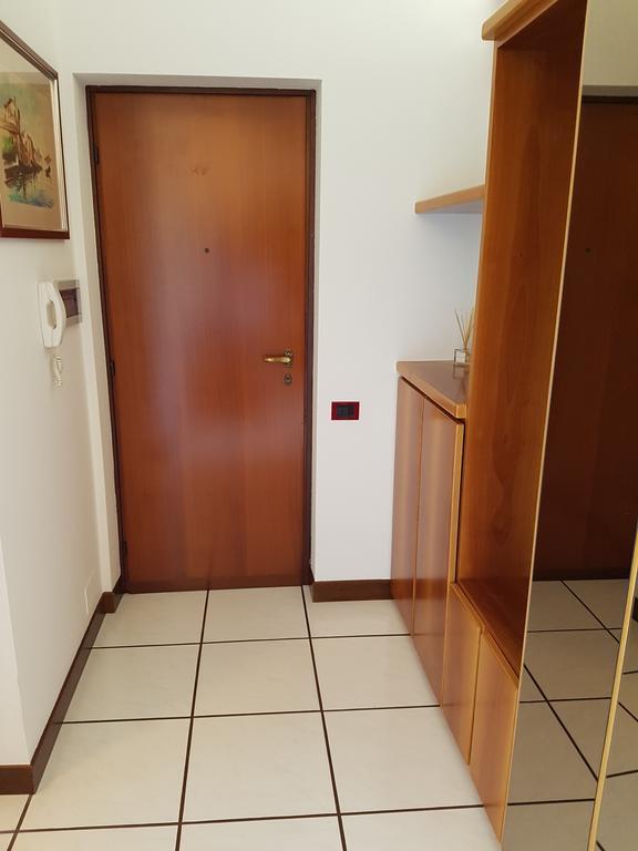 Casa Elena Apartment Albese Con Cassano Bagian luar foto